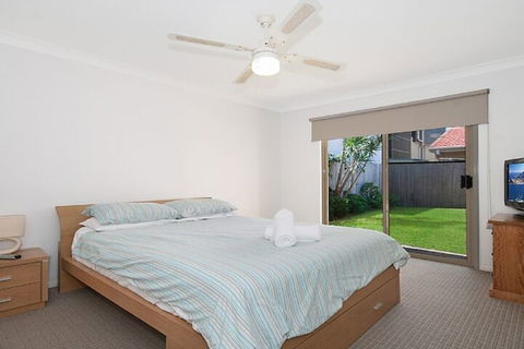 Seachange - Accommodation Mermaid Beach 6