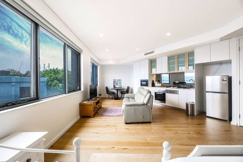 B08-darling Harbour Studio - Accommodation Mermaid Beach 5