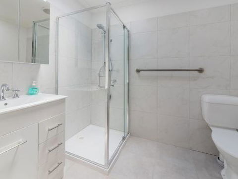 DRIFTAWAY ACROSS FROM SURF BEACH - Accommodation Mermaid Beach 5