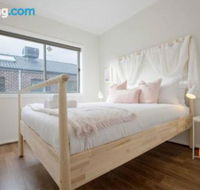 109Cozy Cranbourne Family House5Bed2Bath2Parking - Accommodation Mermaid Beach