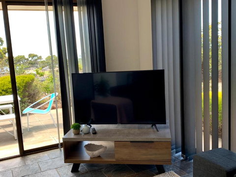 Nepean View - Accommodation Mermaid Beach 6