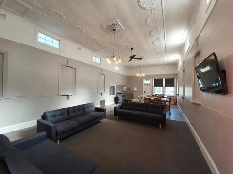 The Royal Hotel - Accommodation Mermaid Beach 6