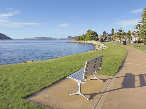 Hinterland Luxury 1 Bedroom Hinterland View Apt - Accommodation Mermaid Beach 2