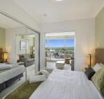Hinterland Luxury 1 Bedroom Hinterland View Apt - Accommodation Mermaid Beach