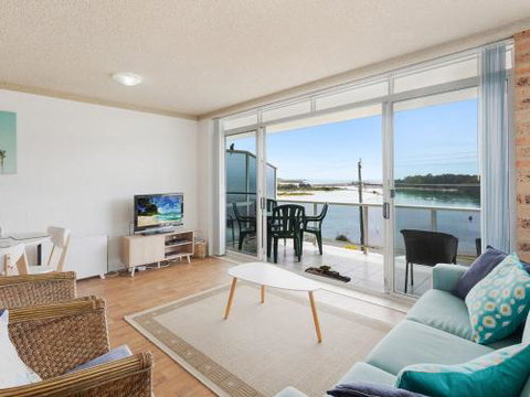 Sapphire Waters Unit 2 - Accommodation Mermaid Beach 4