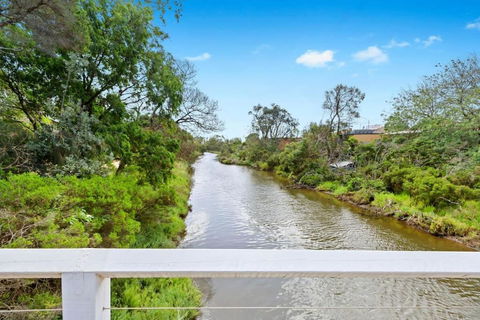 AMORE A Tranquil Retreat With Couples Spa - Accommodation Mermaid Beach 5
