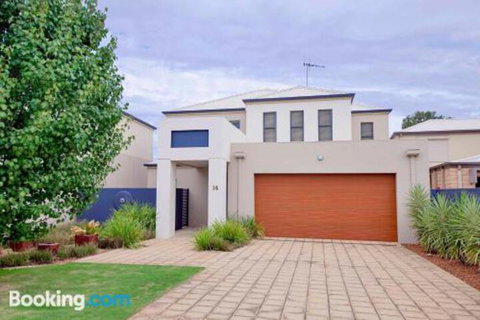 Brookwater Waterfront On Lake Mulwala - Accommodation Mermaid Beach 1