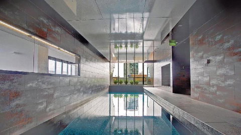 A Modern 2BR CBD Apt City Views FREE Parking - Accommodation Mermaid Beach 4