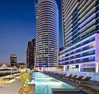 Luxurious Apartment Heart of Surfers - Accommodation Mermaid Beach