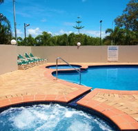 Grand Bright Modern Home - Accommodation Mermaid Beach
