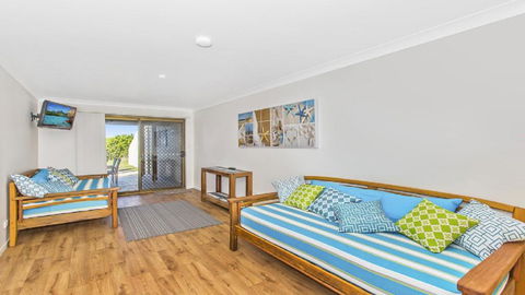 Sunrise Reef Unit 6 Lennox Head - Accommodation Mermaid Beach 4