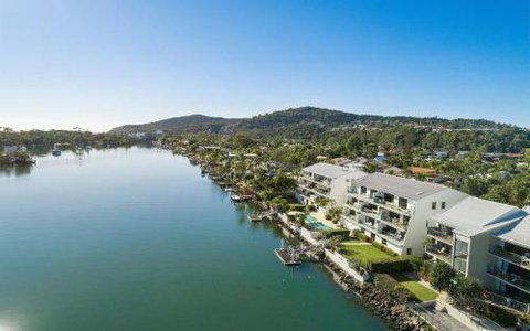 Apartment 5 Commodore - Accommodation Mermaid Beach 0