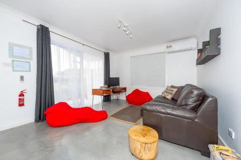 Salty Kisses Holiday House - Accommodation Mermaid Beach 5