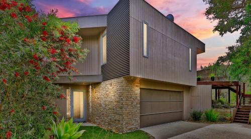 Inverloch VIC Accommodation Mermaid Beach