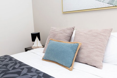 Enjoy Penthouse Living In The CBD - Accommodation Mermaid Beach 1