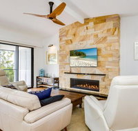 Kickenbach at Hyams Beach 4pm Check Out Sundays - Accommodation Mermaid Beach