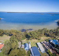 SORRENTO LAKESIDE Sanctuary Point 4pm check out Sundays - Accommodation Mermaid Beach