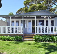 The Waterfront House 4pm Check Out Sundays - Accommodation Mermaid Beach