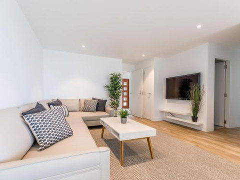 Vukeville Beachfront Luxury With Pool 4pm Check Out Sundays - Accommodation Mermaid Beach 1