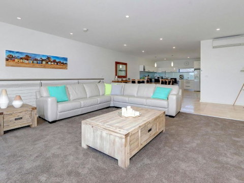 Rosalea By The Bay - Accommodation Mermaid Beach 5