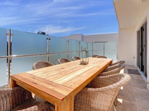 Rosalea By The Bay - Accommodation Mermaid Beach 3