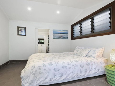 The Dunes - Accommodation Mermaid Beach 6