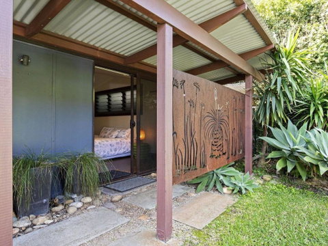 The Dunes - Accommodation Mermaid Beach 4