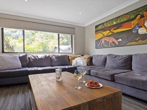 The Dunes - Accommodation Mermaid Beach 3