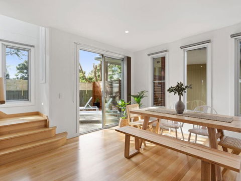 NORMANBY Coastal FREE WIFI & NETFLIX - Accommodation Mermaid Beach 1