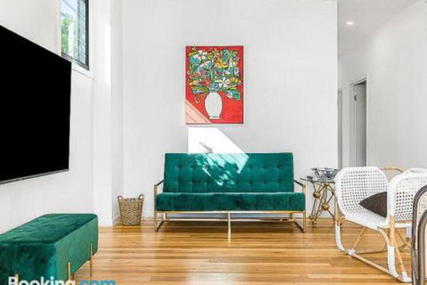 Fingal River View House - Accommodation Mermaid Beach 0
