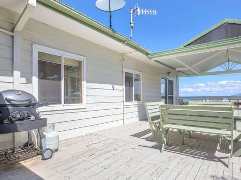 FRESHWATER Gerroa 4pm Check Out Sundays - Accommodation Mermaid Beach 0