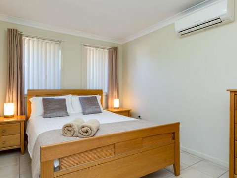 Loralyn In Sanctuary Point 4pm Check Out Sundays - Accommodation Mermaid Beach 4