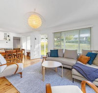 MOBYS at HYAMS Hyams Beach 4pm check out Sundays - Accommodation Mermaid Beach
