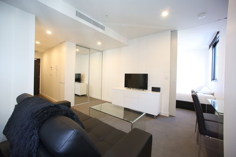 Arena On The Beach - Accommodation Mermaid Beach 4