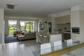 Stylish 3 Bedroom Condo - Accommodation Mermaid Beach 0