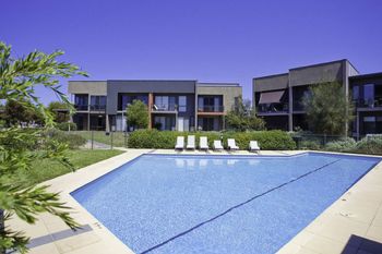 Stylish 3 Bedroom Condo - Accommodation Mermaid Beach 5