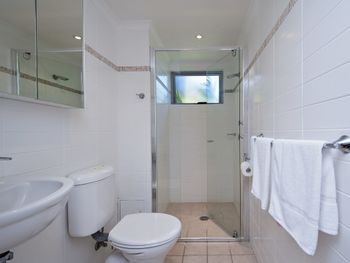 Shoal Bay Beachclub Level G Bayside 07 - Accommodation Mermaid Beach 5
