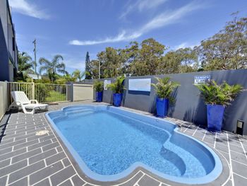 Shoal Bay Beachclub Level G Bayside 07 - Accommodation Mermaid Beach 2