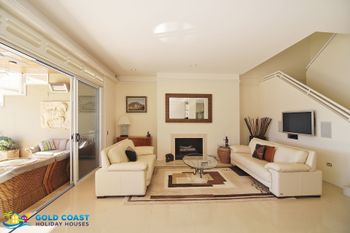Northern Gold Coast QLD Accommodation Mermaid Beach