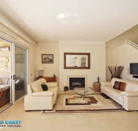 Harbourfront Retreat - Accommodation Mermaid Beach