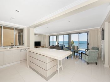 Soldiers Point Road 2 163 Seaside Splendour - Accommodation Mermaid Beach 4