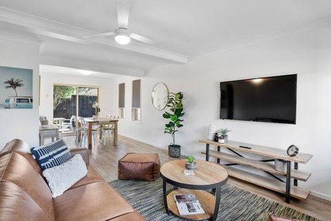 Lennox Belle - Accommodation Mermaid Beach 3