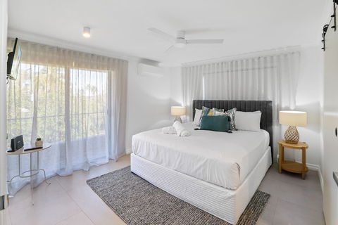 Oceanside Apartment - LAMER9 - Accommodation Mermaid Beach 4