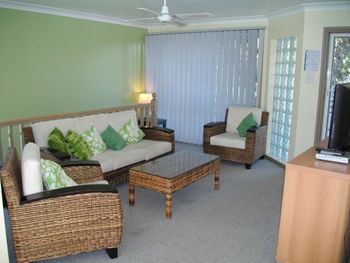 The Peninsula Duplex 02 14 - Accommodation Mermaid Beach 0