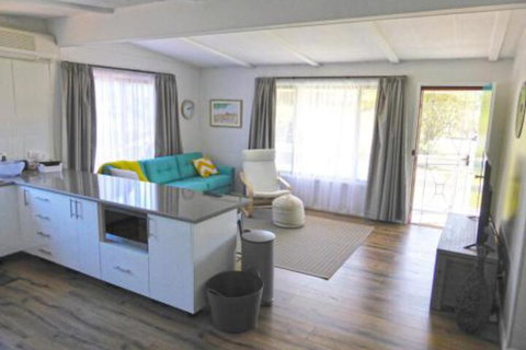 The Relax Shack At Culburra Beach Sleeps 7 - Accommodation Mermaid Beach 3
