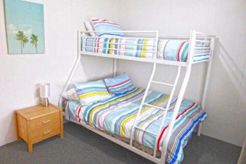 The Relax Shack At Culburra Beach Sleeps 7 - Accommodation Mermaid Beach 4