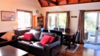 Kookaburra Cottage At Hat Head - Accommodation Mermaid Beach 2