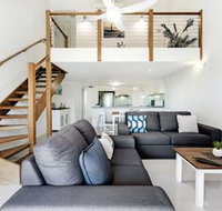 Beachside Escape in Stunning Surfers Paradise - Accommodation Mermaid Beach