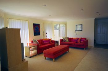 Luxury Waterfront House - Accommodation Mermaid Beach 2