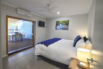 Seaclusion - Accommodation Mermaid Beach 5